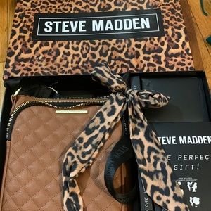 Steve Madden purse and head scarf set